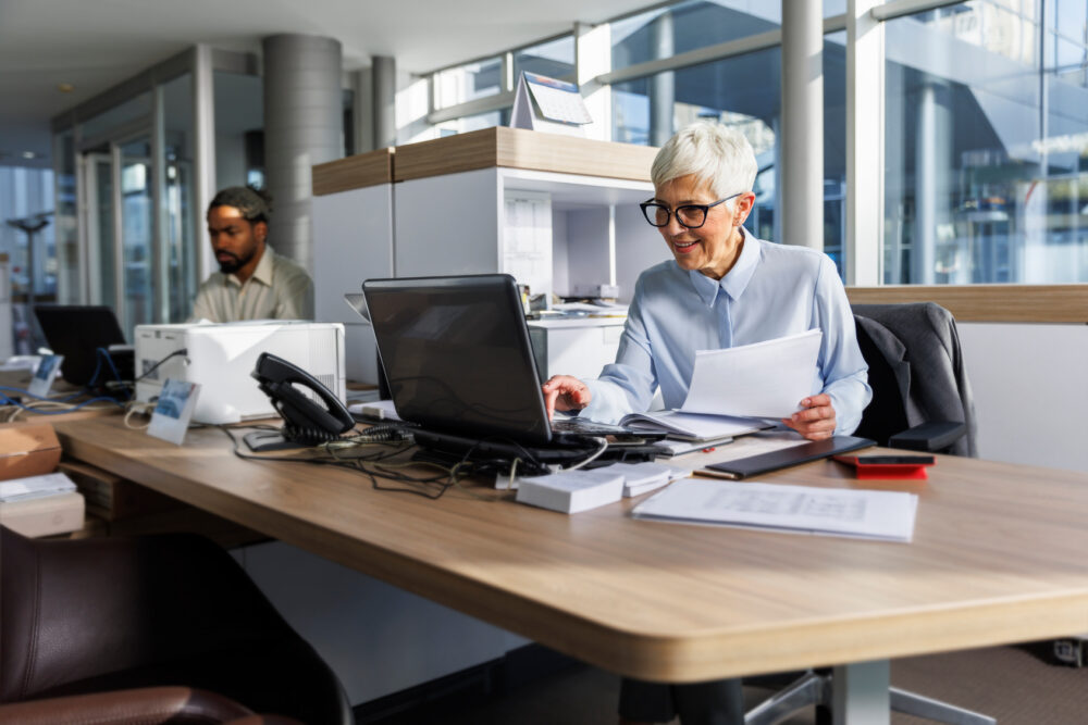 government woman on computer